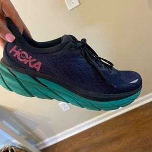 Womens 8.5 Hoka Clifton Navy & Pink